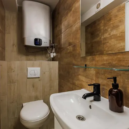 Korond Palace With 4 Bedrooms In An Unesco Protected Palazzo