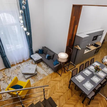 Apartment Korond Palace With 4 Bedrooms In An Unesco Protected Palazzo Budapest