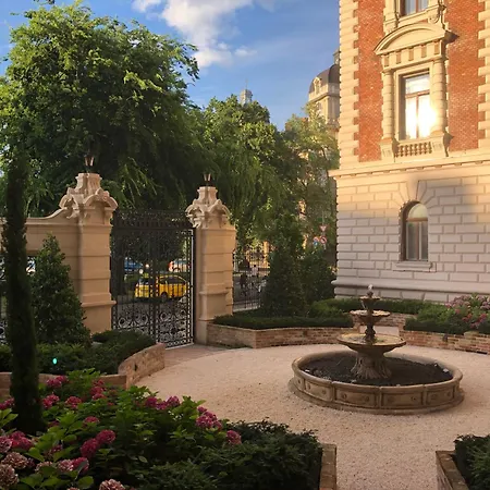 Apartment Korond Palace With 4 Bedrooms In An Unesco Protected Palazzo Budapest